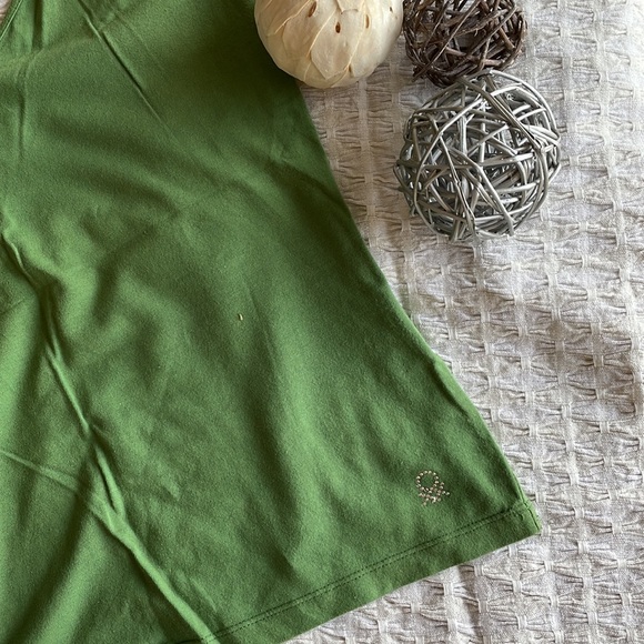 FLAT Rs. 500/- Green cami from Benetton - Picture 3 of 6